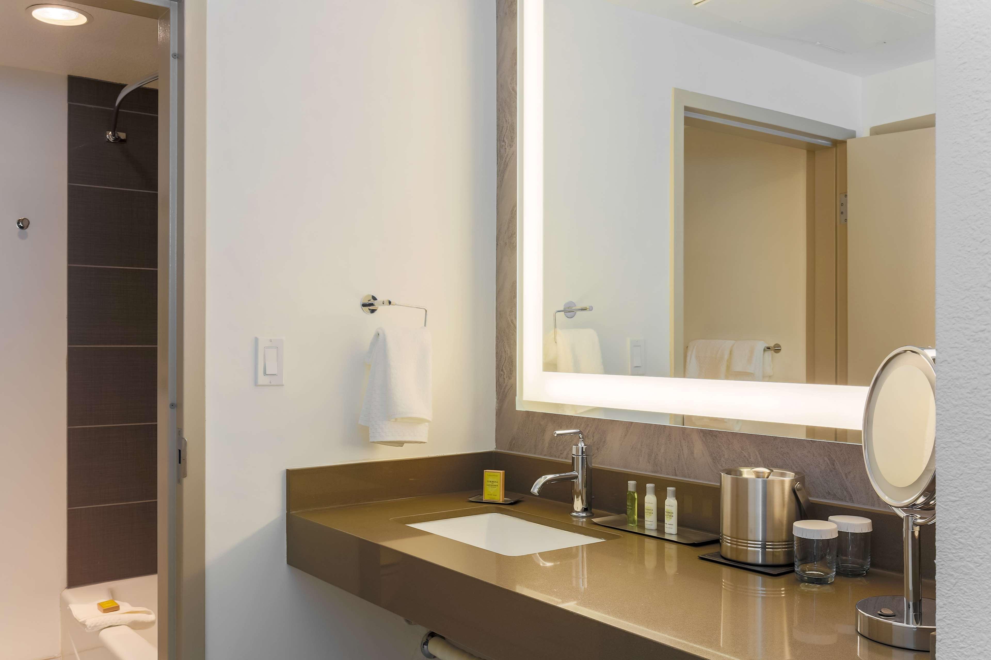Doubletree Suites By Hilton Hotel Sacramento - Rancho Cordova Esterno foto