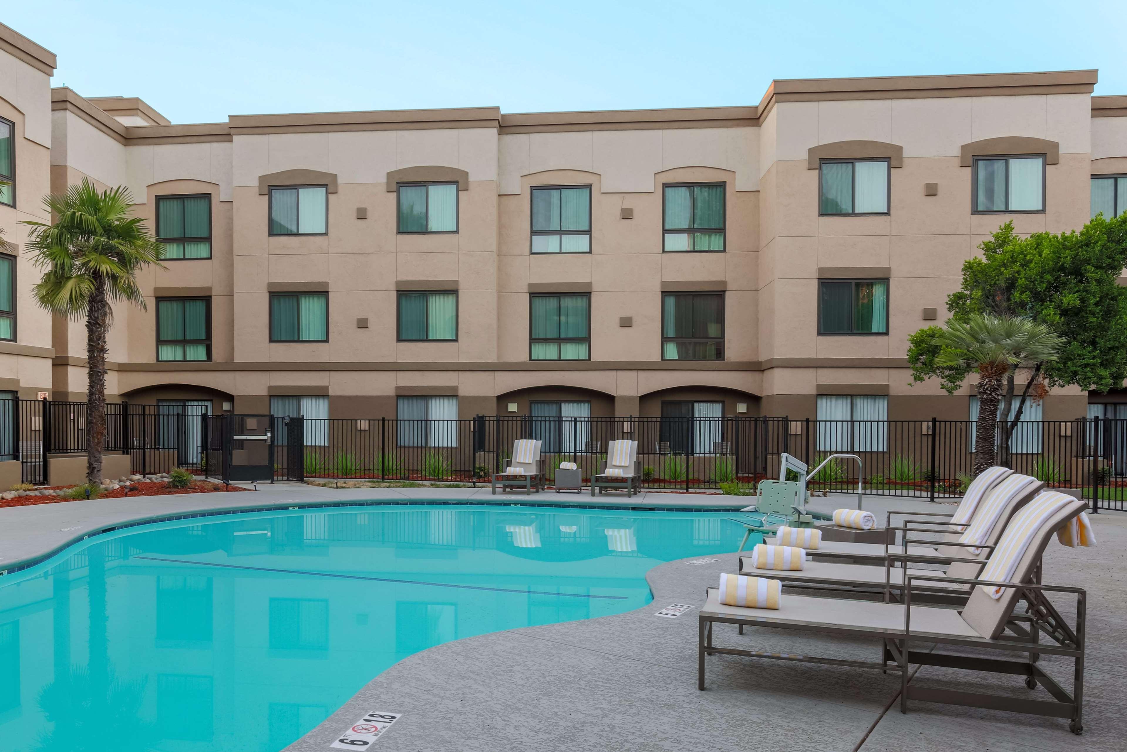 Doubletree Suites By Hilton Hotel Sacramento - Rancho Cordova Esterno foto